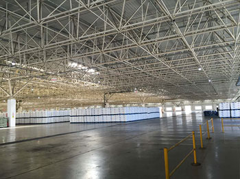 匯鑫塑料原材料倉(cāng)庫(kù)